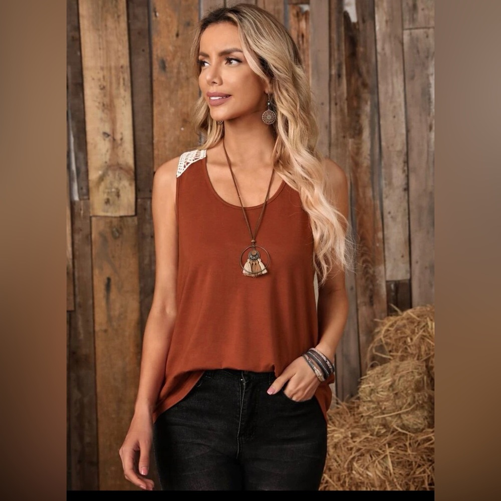 SHEIN EMERY ROSE Contrast Guipure Lace Back Tank Top